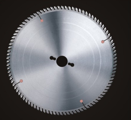ISO Auto Oil Pipe TCT Cutting Blade Anti Vibration Alta efficienza